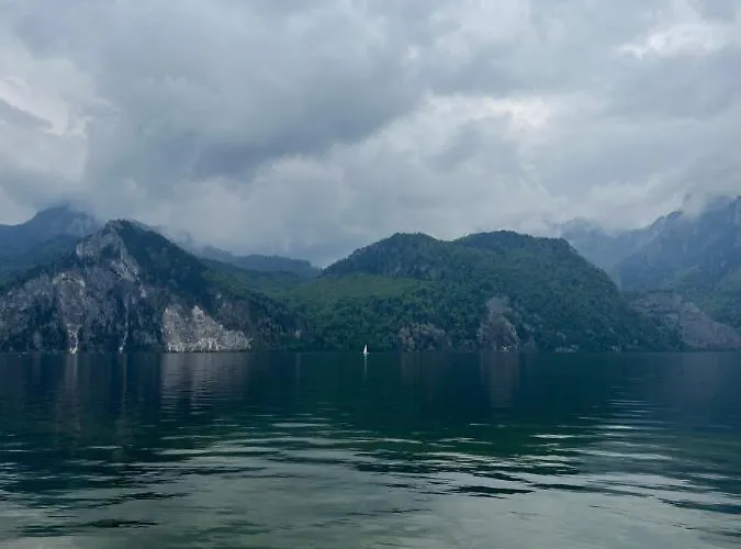 Traum Panorama Mit Berg & Seeblick * Altmünster