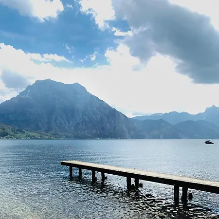 Traum Panorama Mit Berg & Seeblick